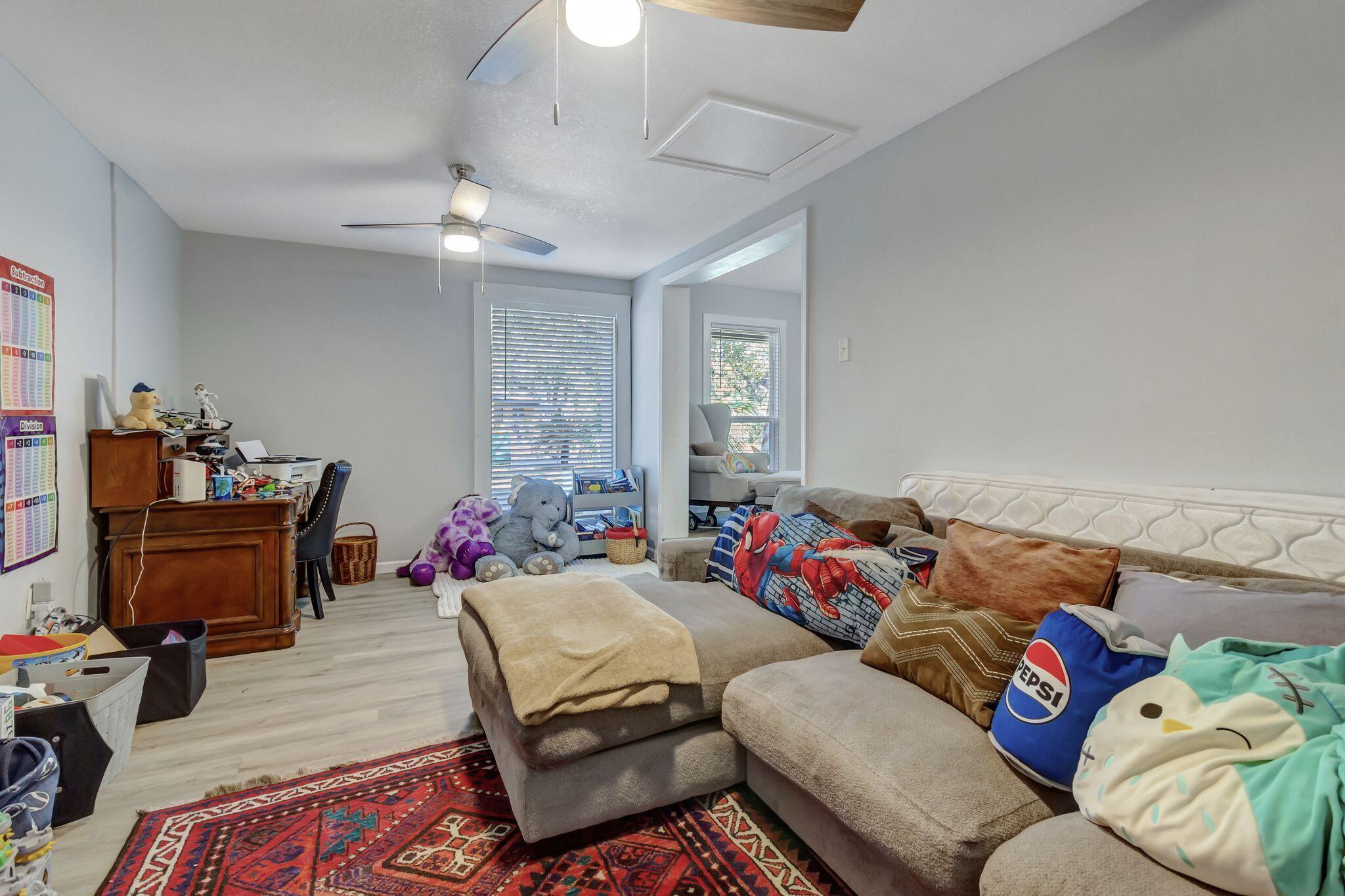 GARNIERS BEACH 2ND - Residential
