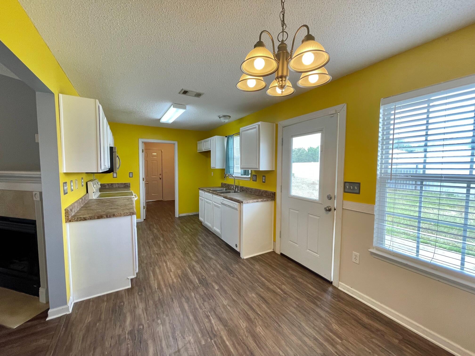 OAKWOOD HILLS UNIT 3 - Residential