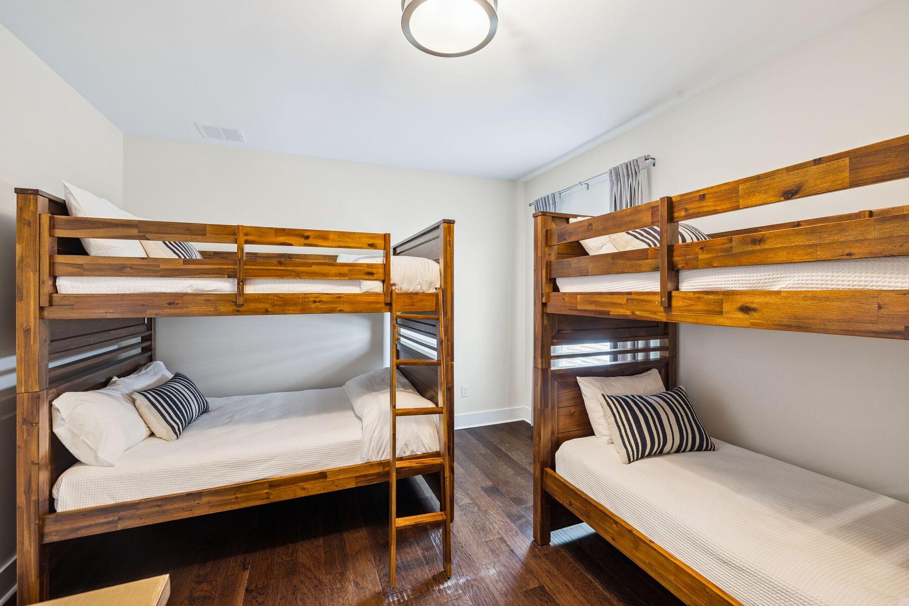 HIGHLAND PARKS - Residential