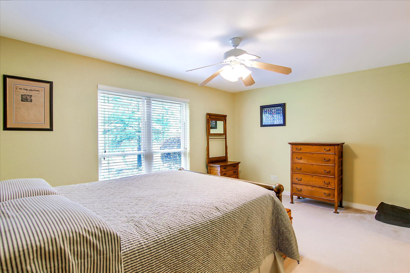 LAKE LORRAINE ESTATES - Residential