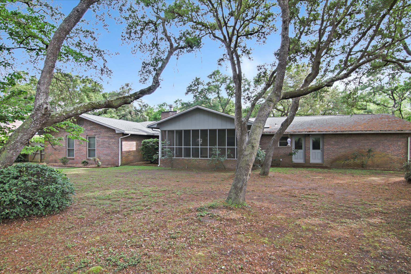 LAKE LORRAINE ESTATES - Residential