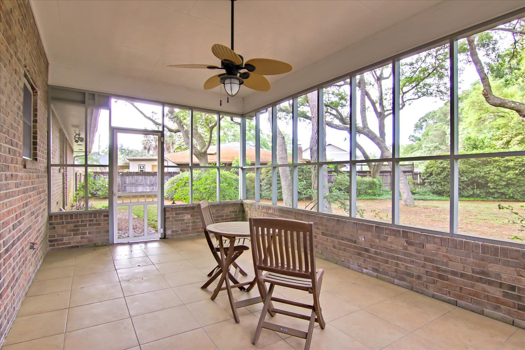 LAKE LORRAINE ESTATES - Residential