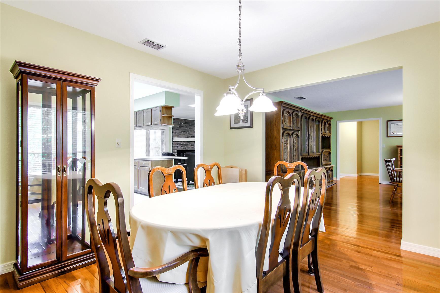 LAKE LORRAINE ESTATES - Residential