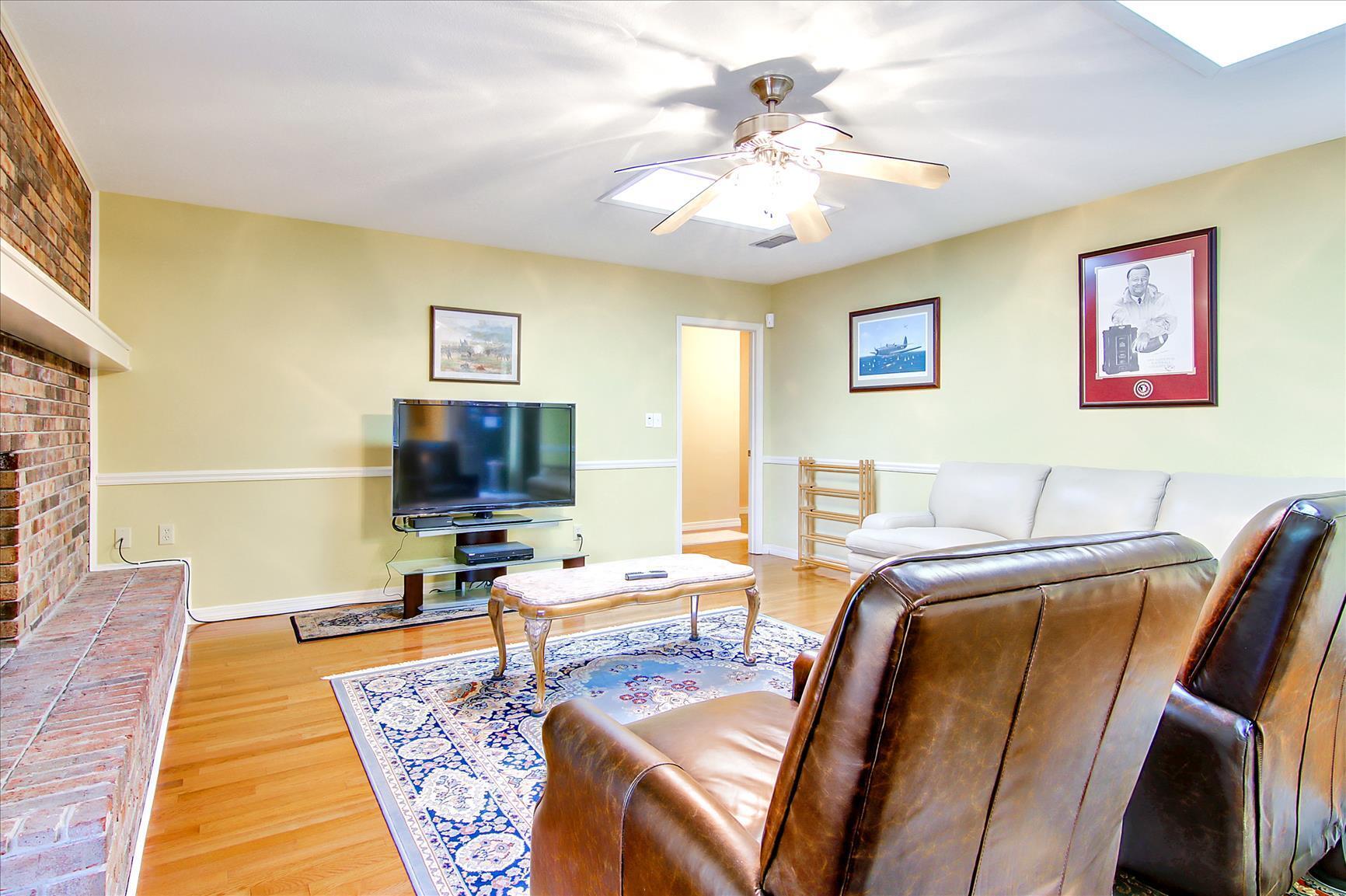 LAKE LORRAINE ESTATES - Residential