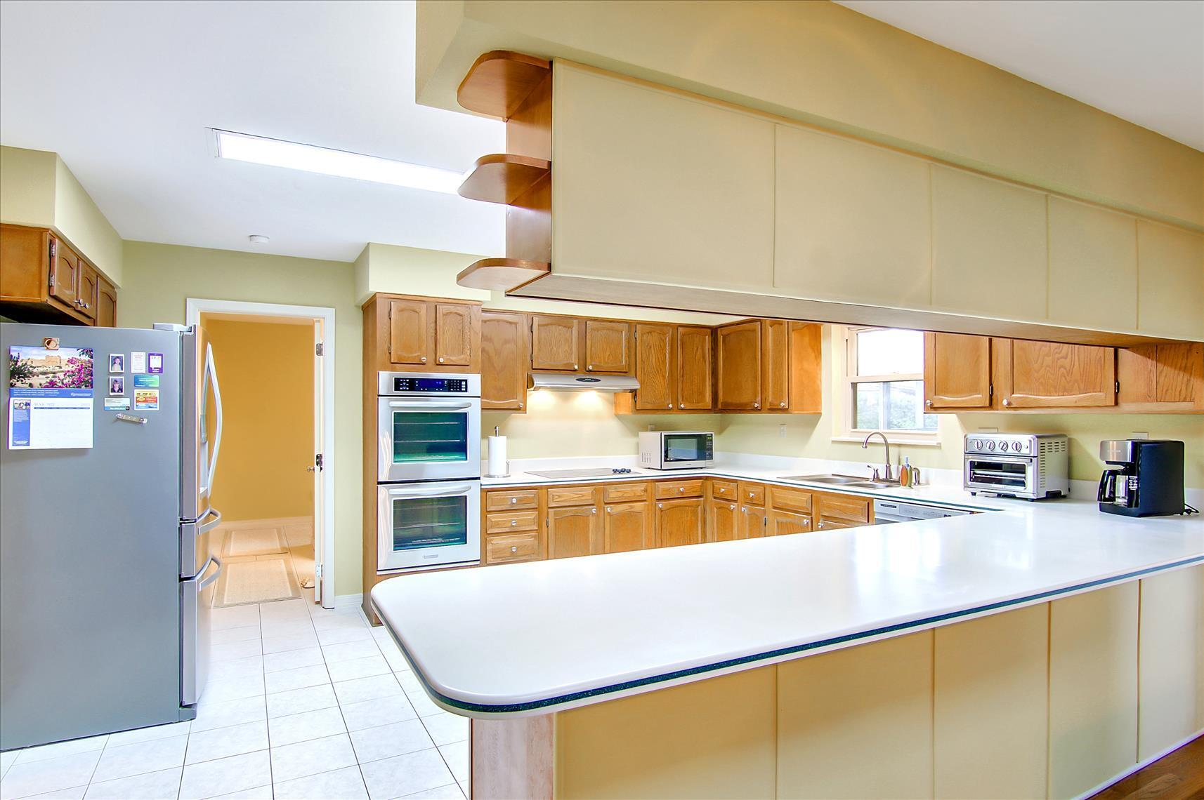 LAKE LORRAINE ESTATES - Residential