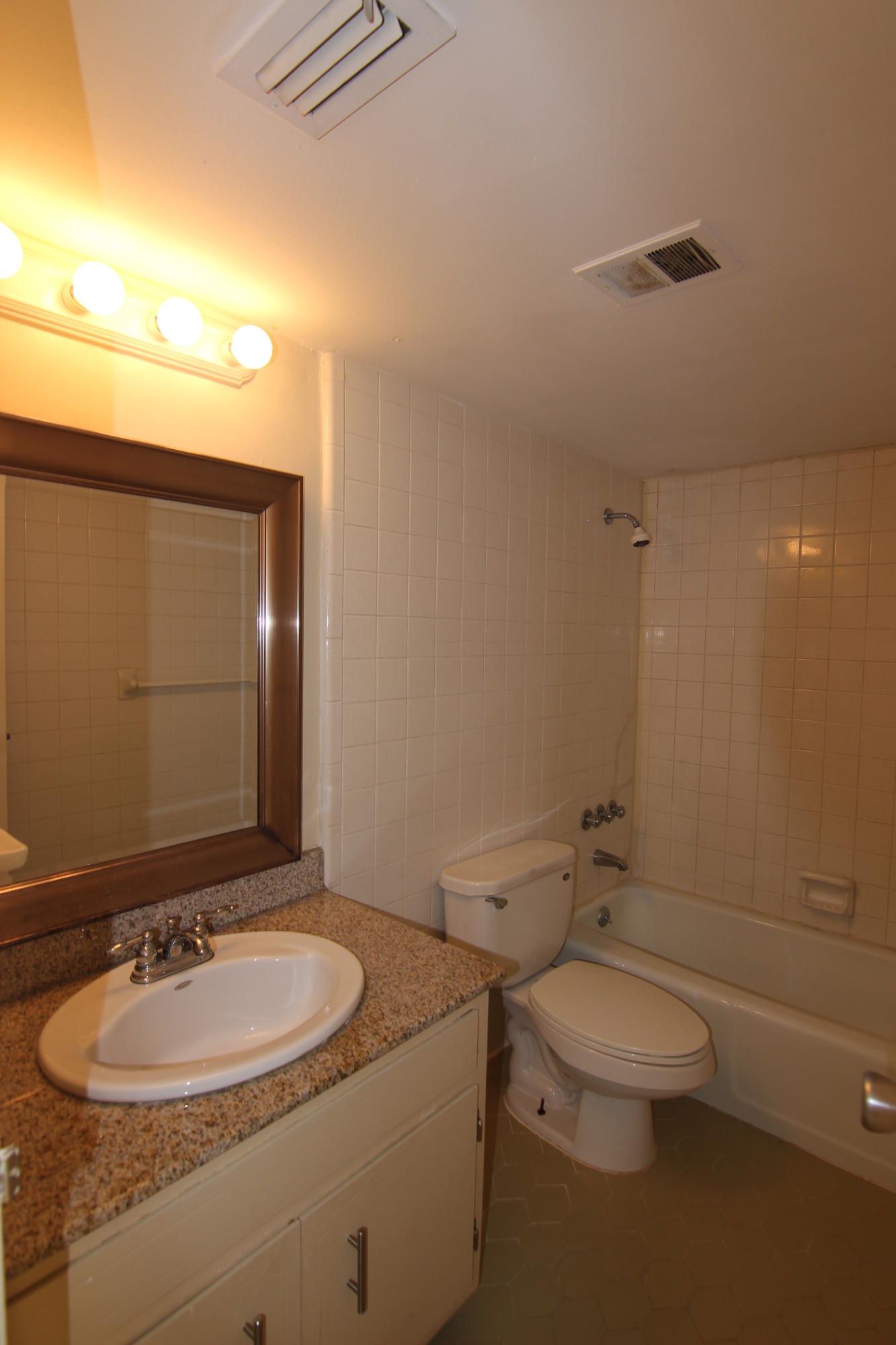 SEAPALM CONDO - Residential