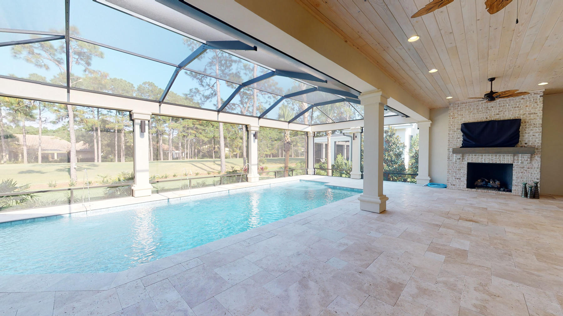 ISLAND GREEN - Residential