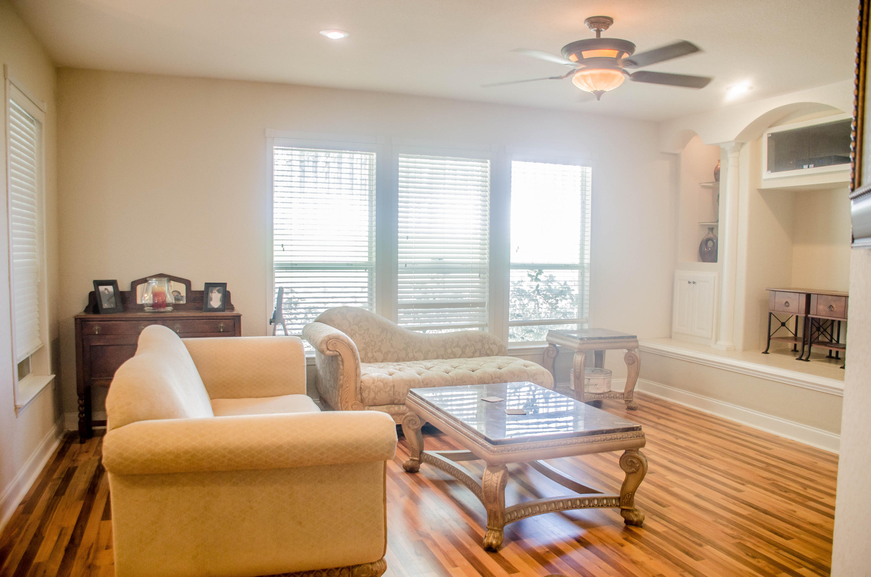 RIVERSIDE NORTH - Residential