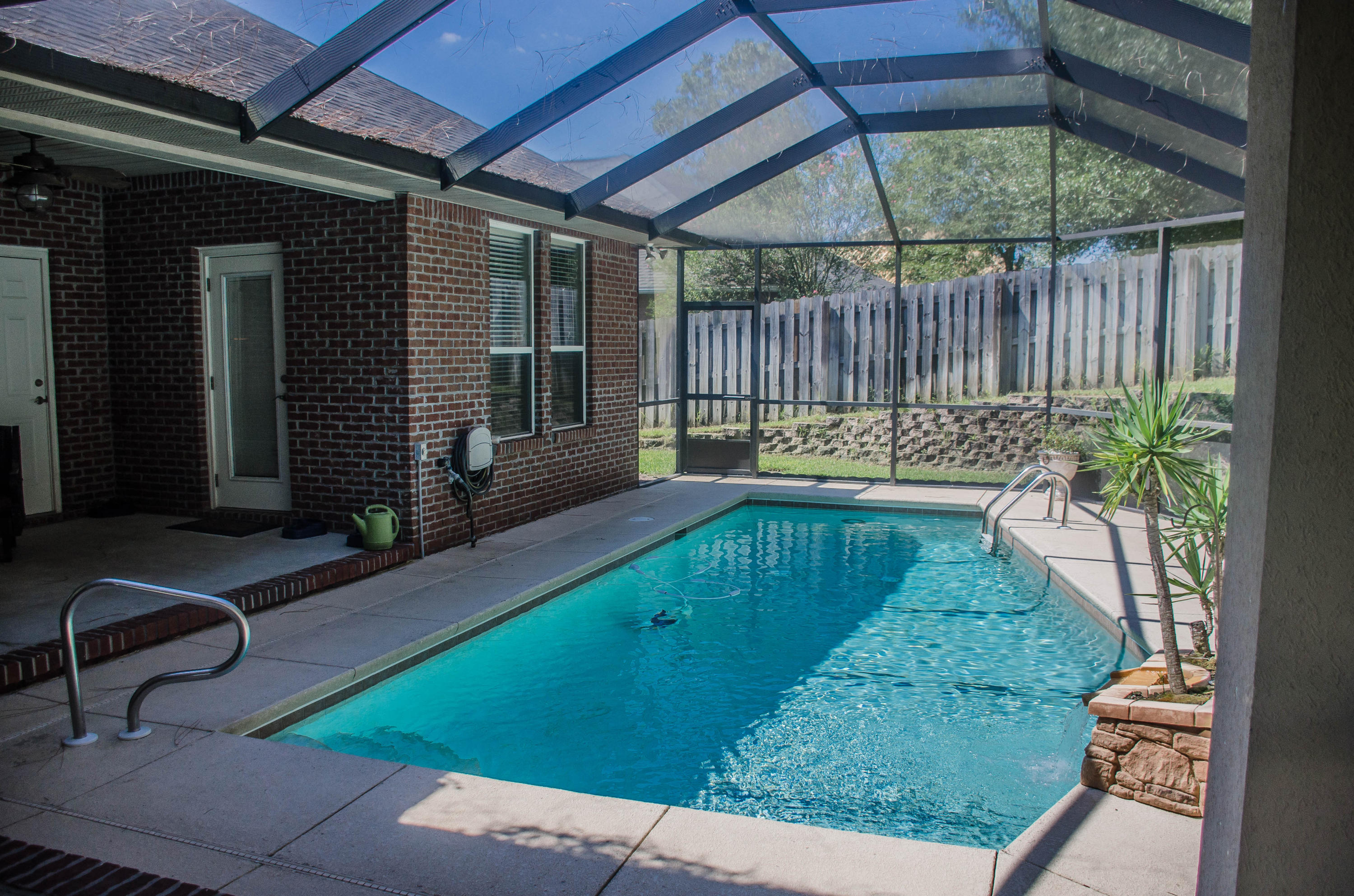 RIVERSIDE NORTH - Residential