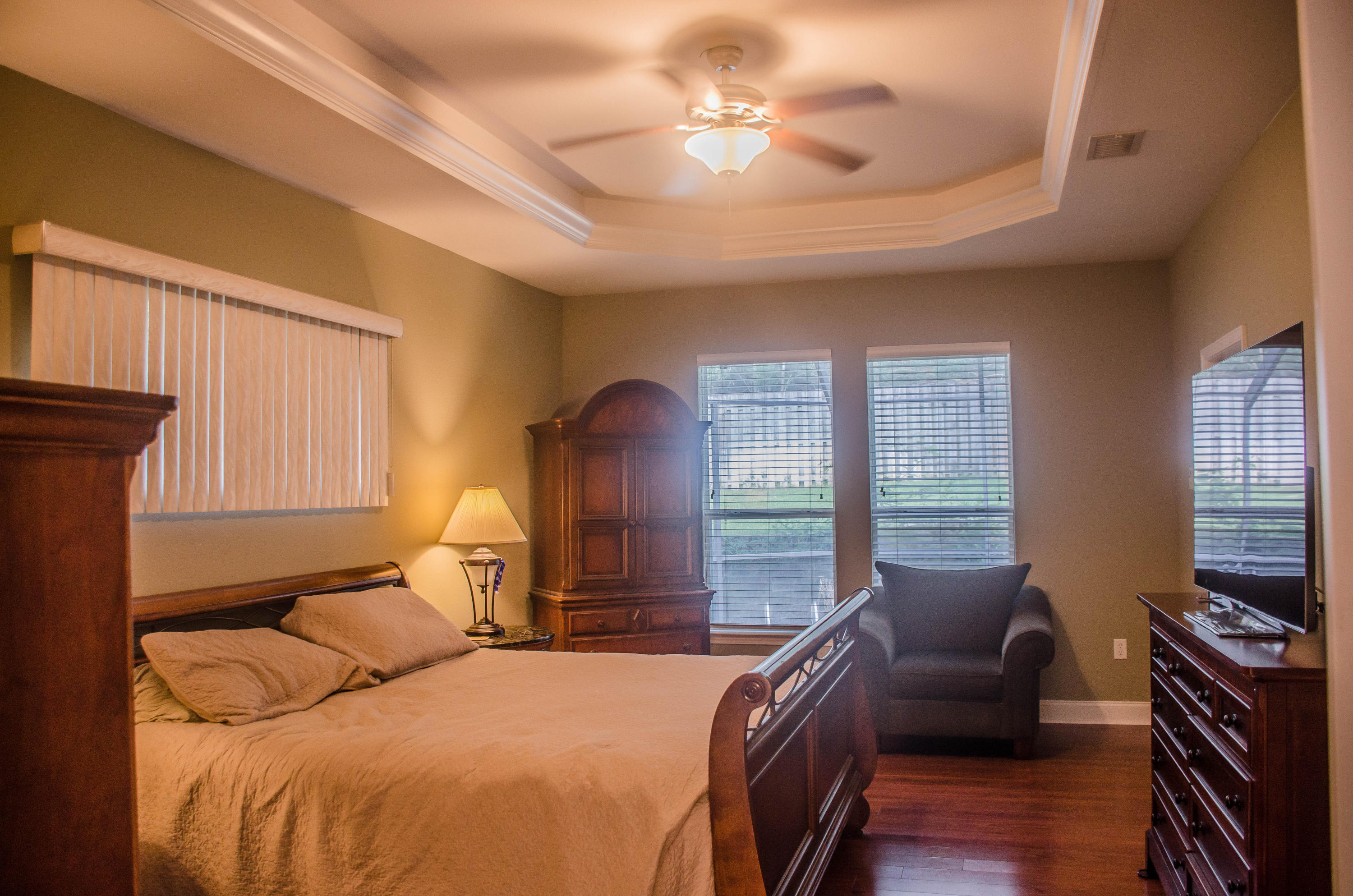 RIVERSIDE NORTH - Residential