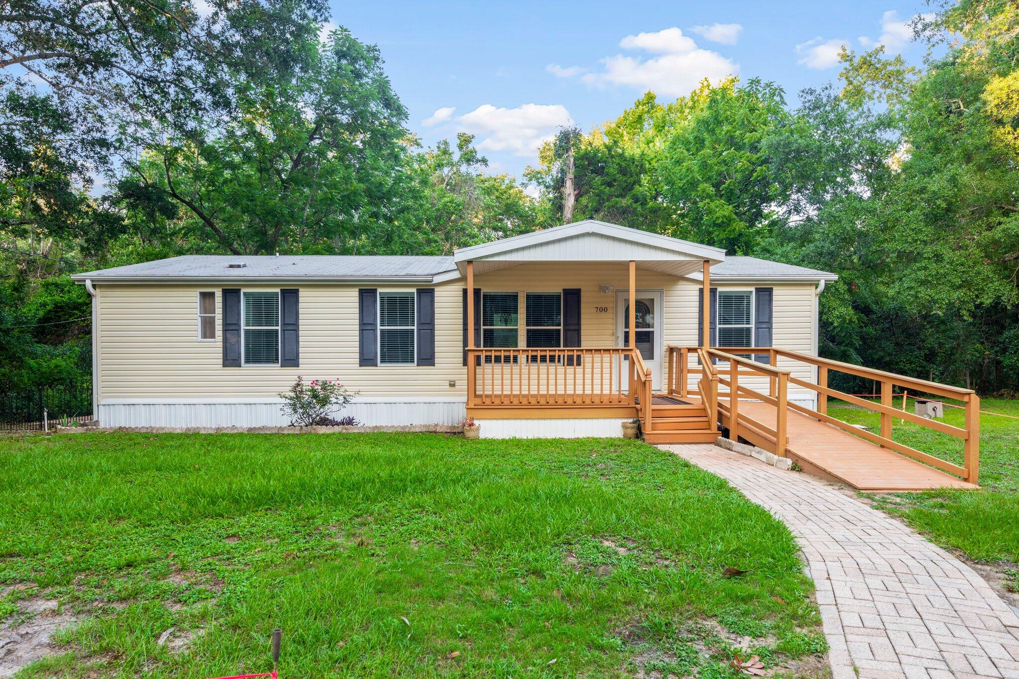 CHEROKEE - Residential Lease