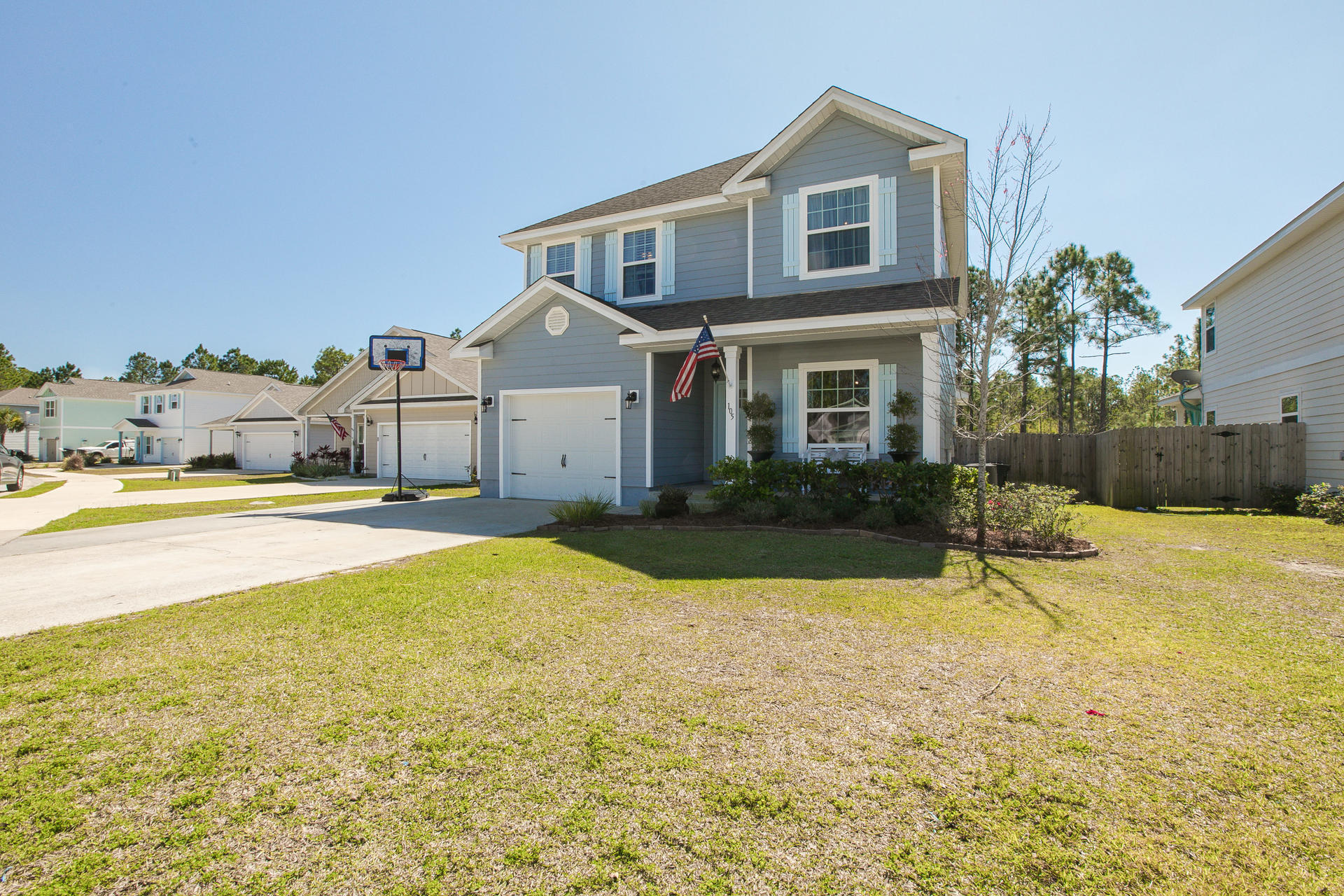 TOPSAIL WALK - Residential