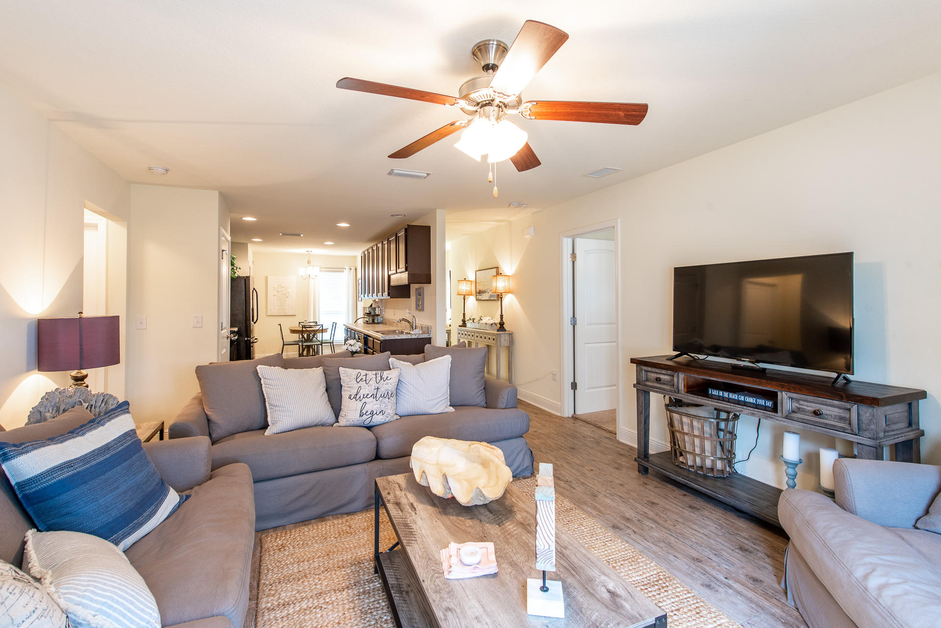 HAMMOCK BAY - Residential