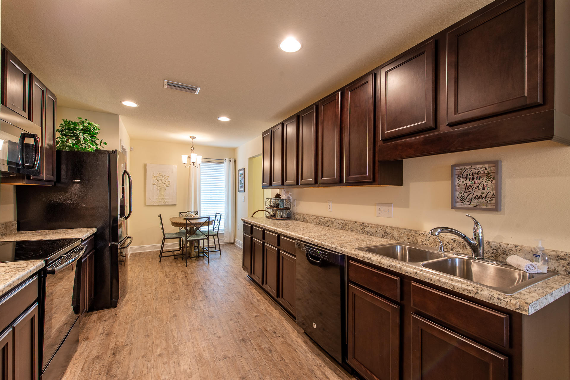 HAMMOCK BAY - Residential