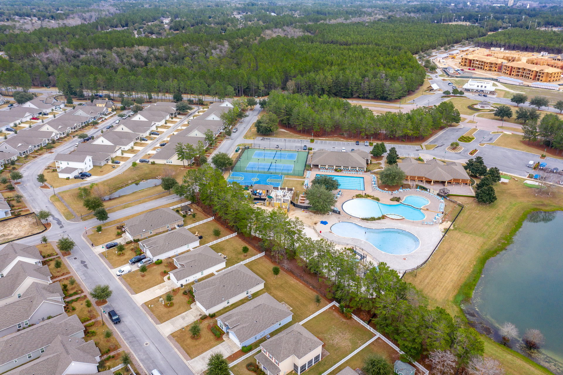 HAMMOCK BAY - Residential