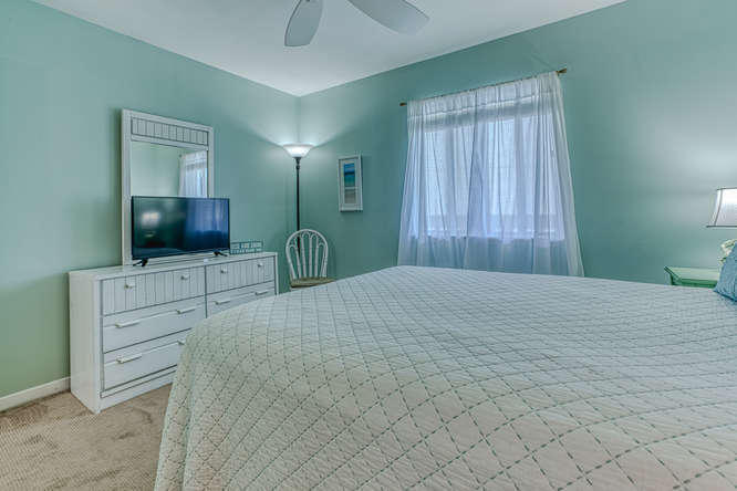 BEACHSIDE CONDO AT SEAGROVE - Residential