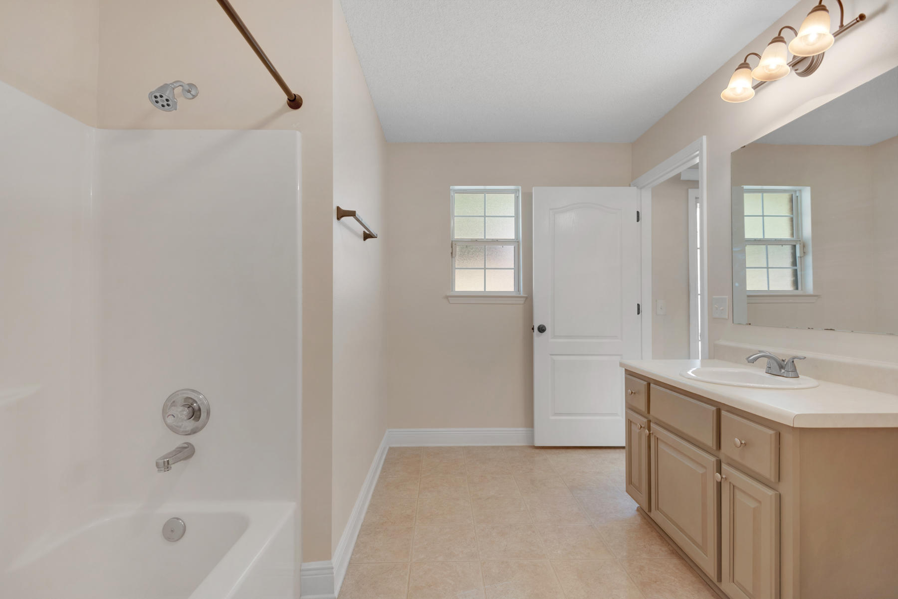 FOX VALLEY - Residential