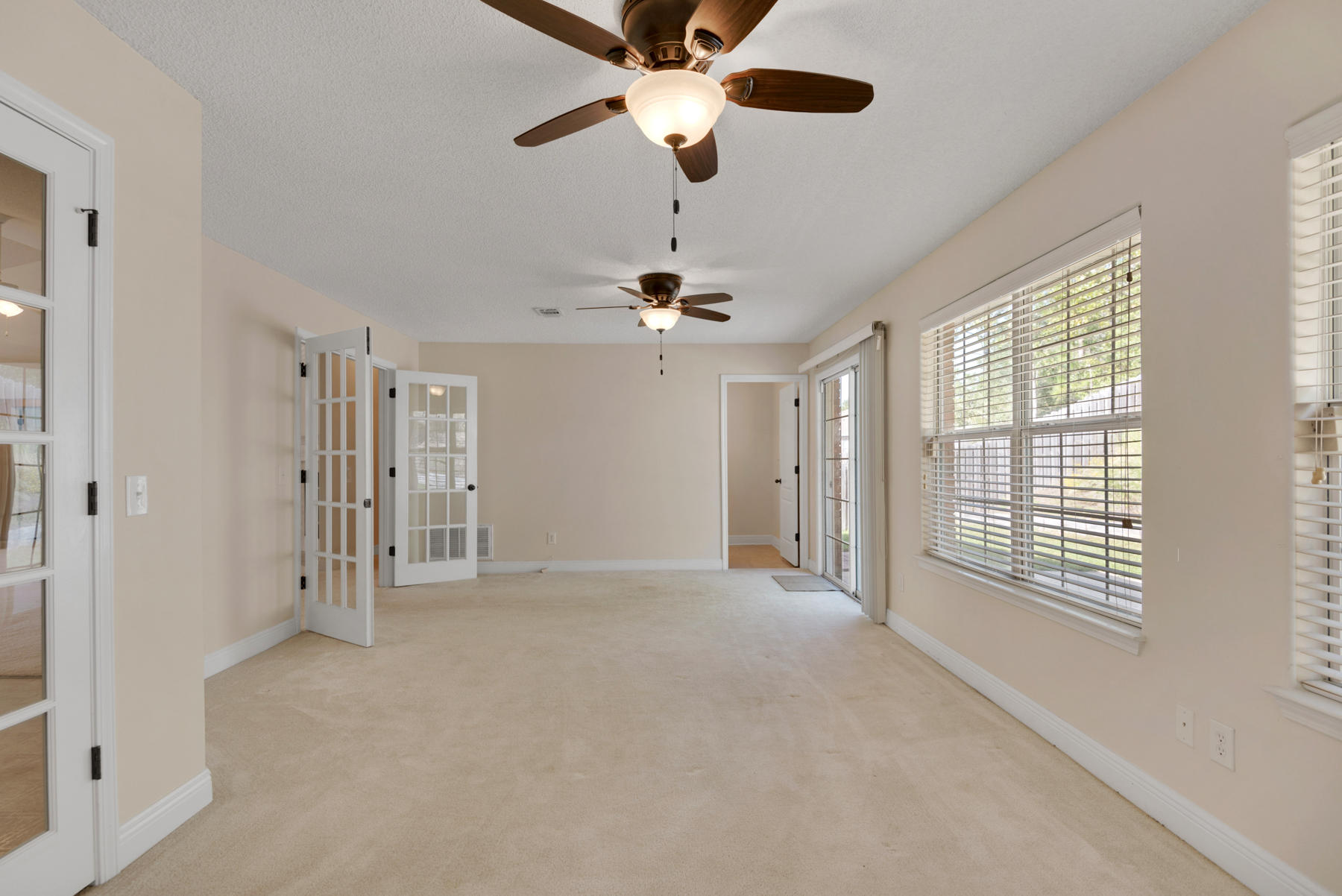 FOX VALLEY - Residential