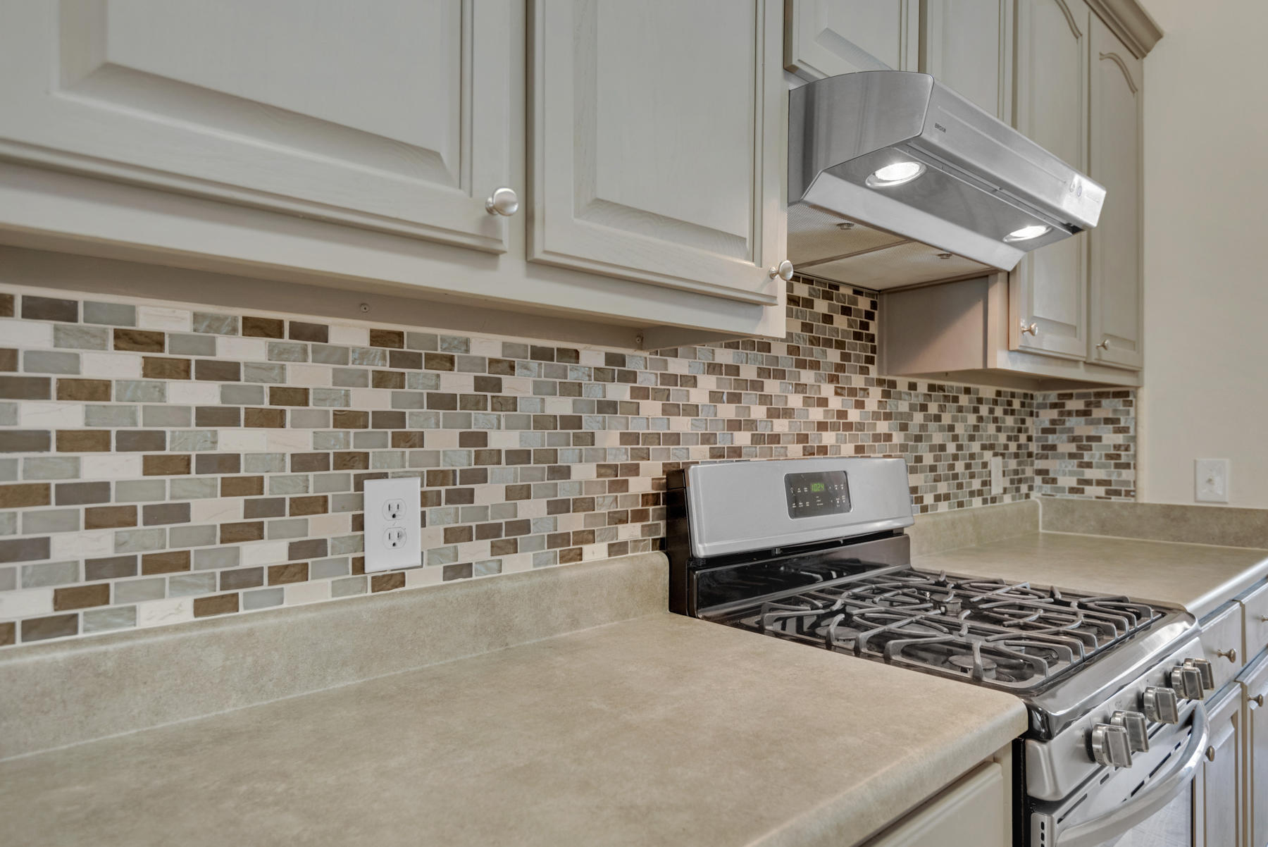 FOX VALLEY - Residential