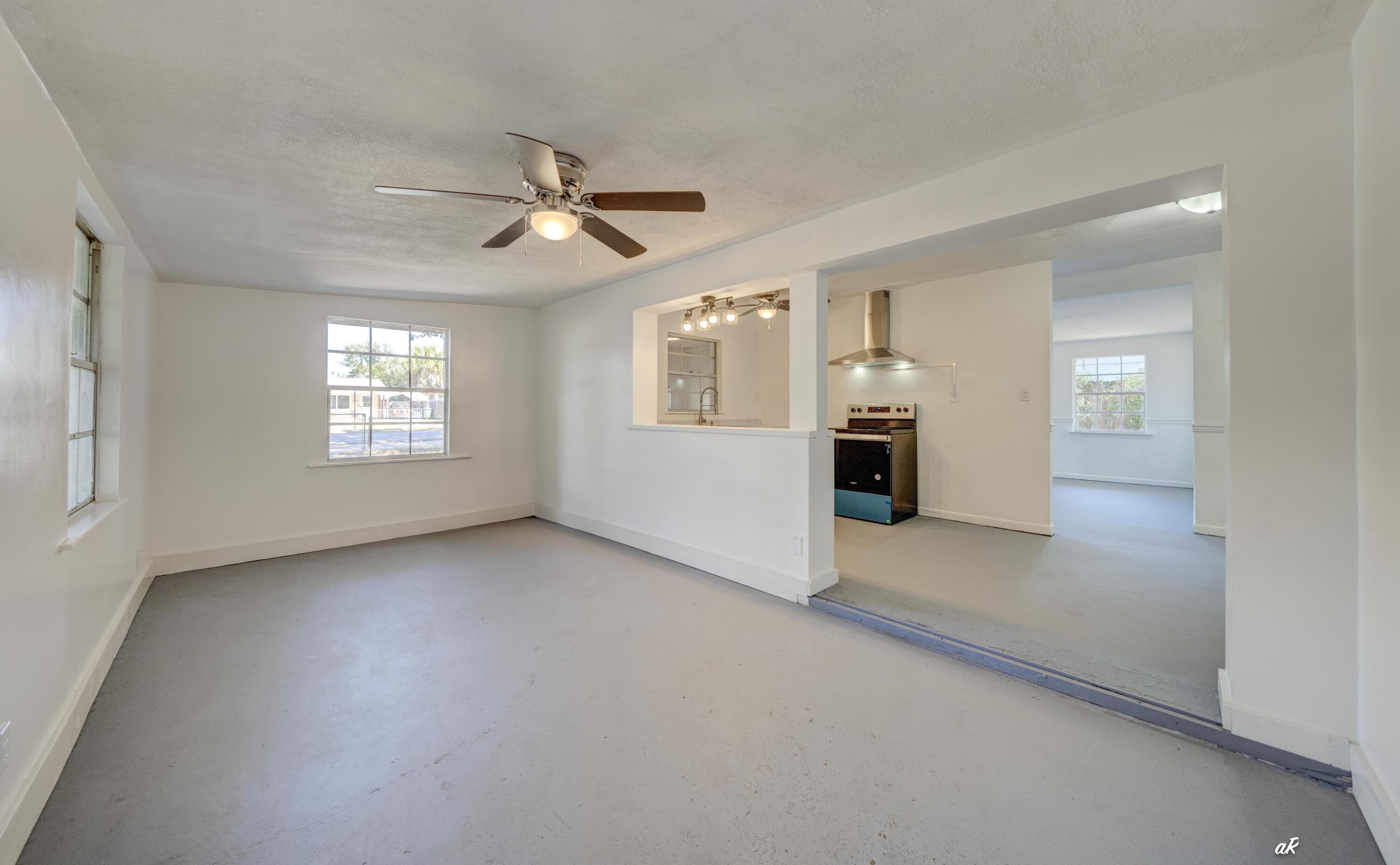 NO RECORDED SUBDIVISION - Residential