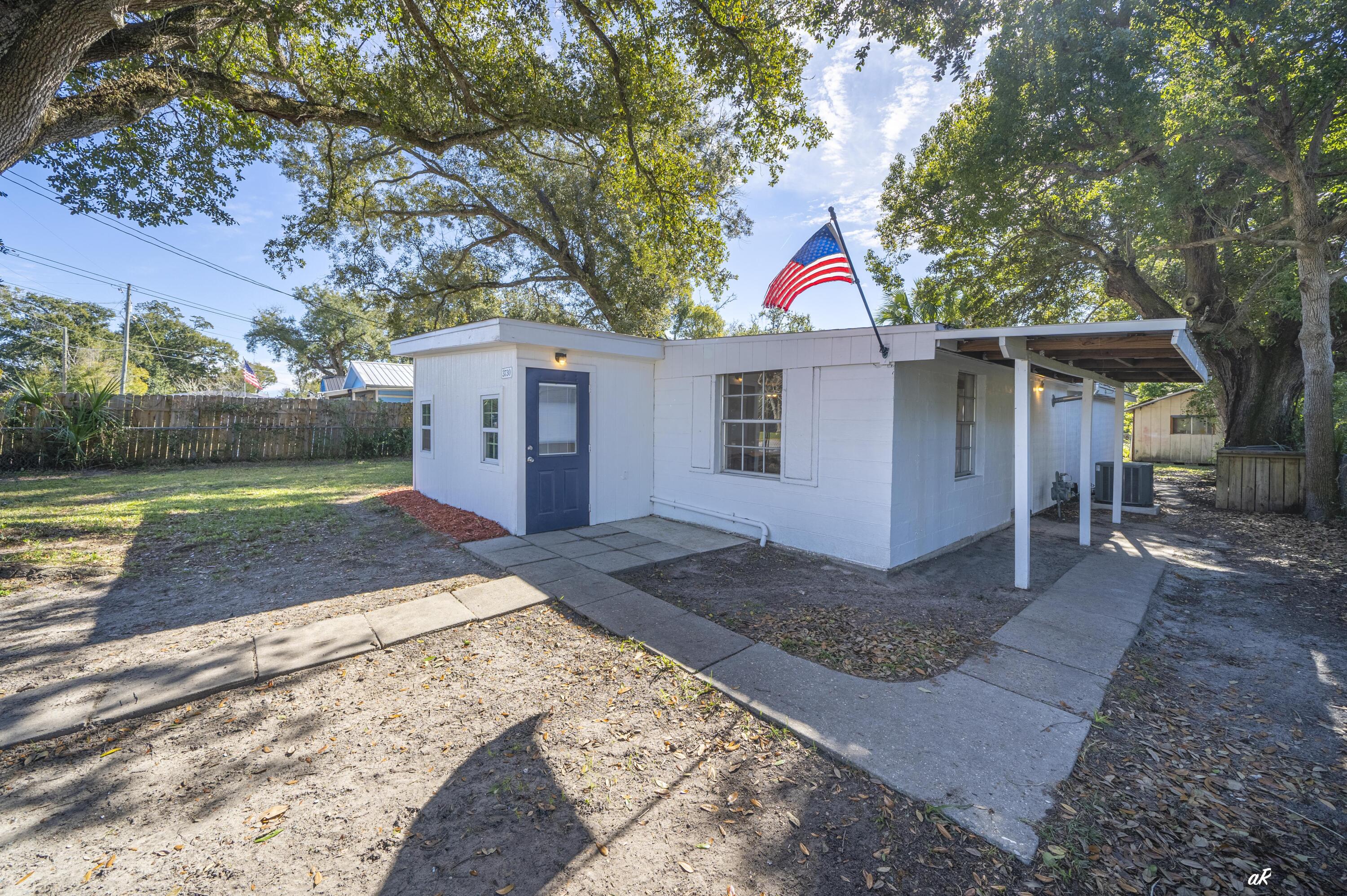 NO RECORDED SUBDIVISION - Residential