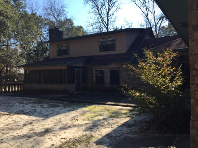 LAKE PIPPIN ESTATES - Residential