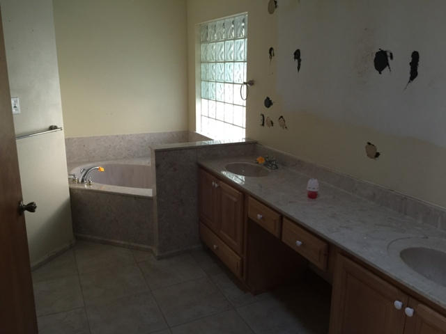 LAKE PIPPIN ESTATES - Residential