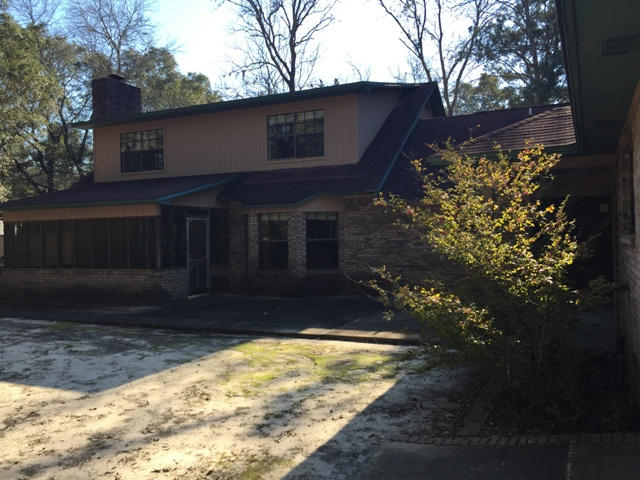 LAKE PIPPIN ESTATES - Residential