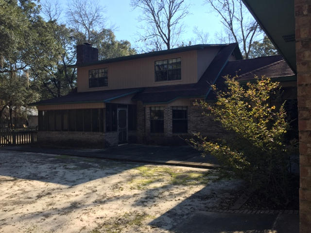 LAKE PIPPIN ESTATES - Residential