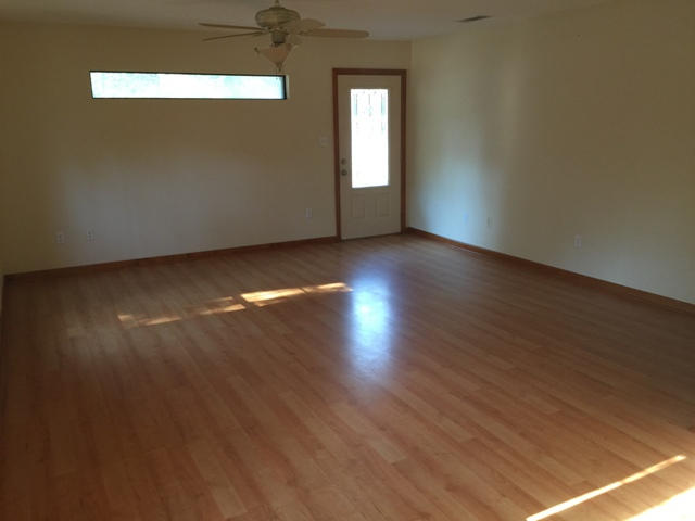 LAKE PIPPIN ESTATES - Residential