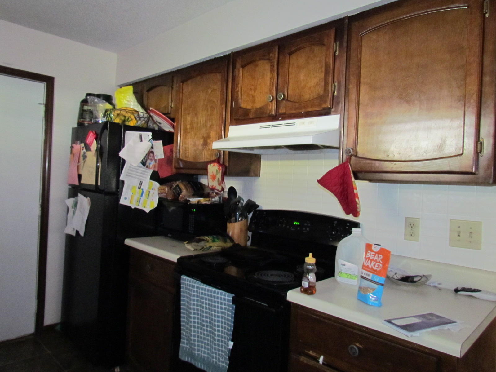 CRYSTAL LAKE ESTATES - Residential Lease