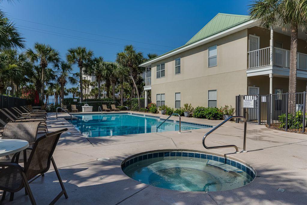 CARIBBEAN DUNES PH 2 - Residential