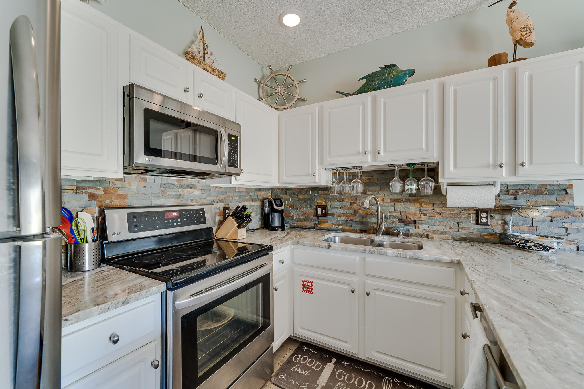 CARIBBEAN DUNES PH 2 - Residential