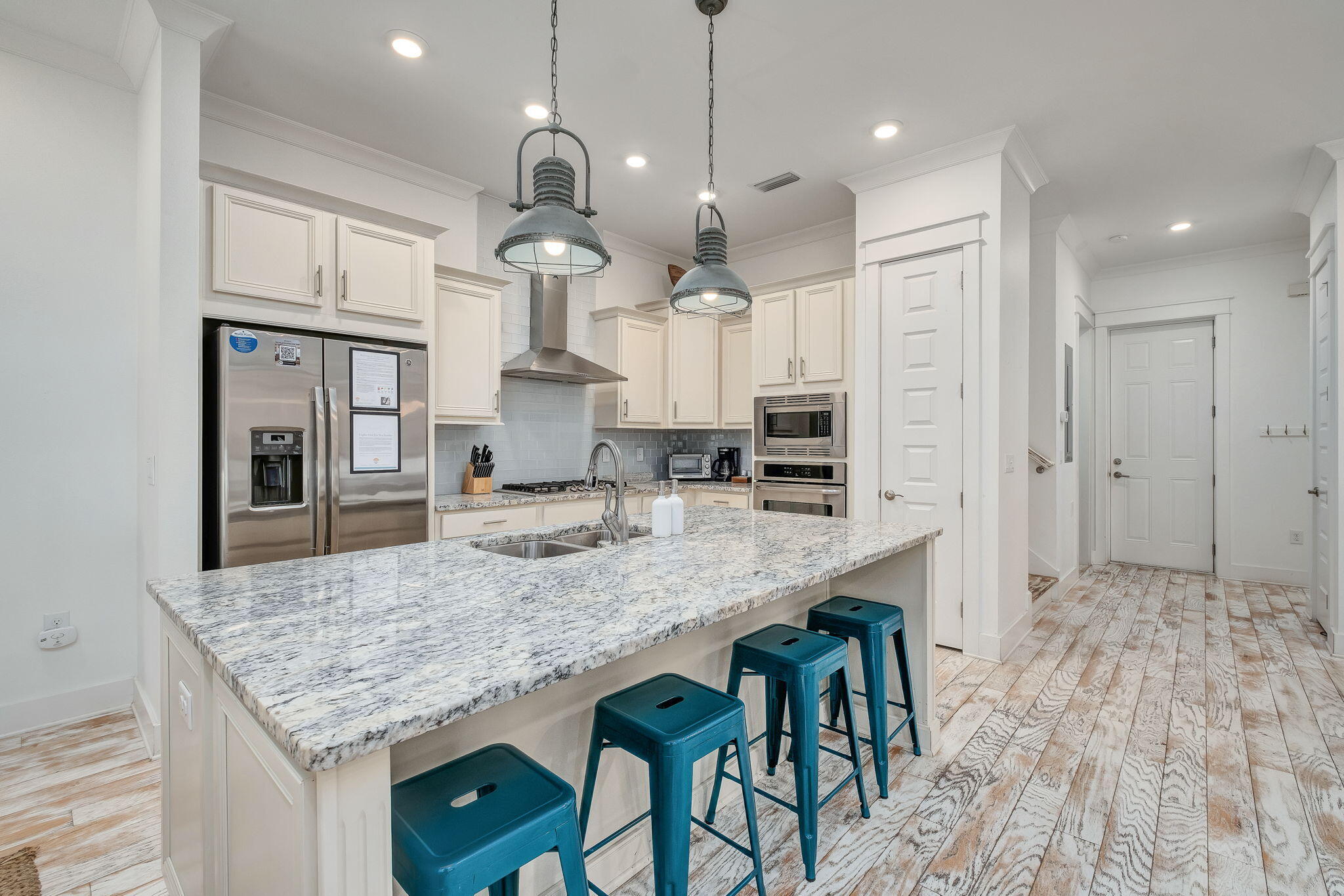 PROMINENCE - Residential