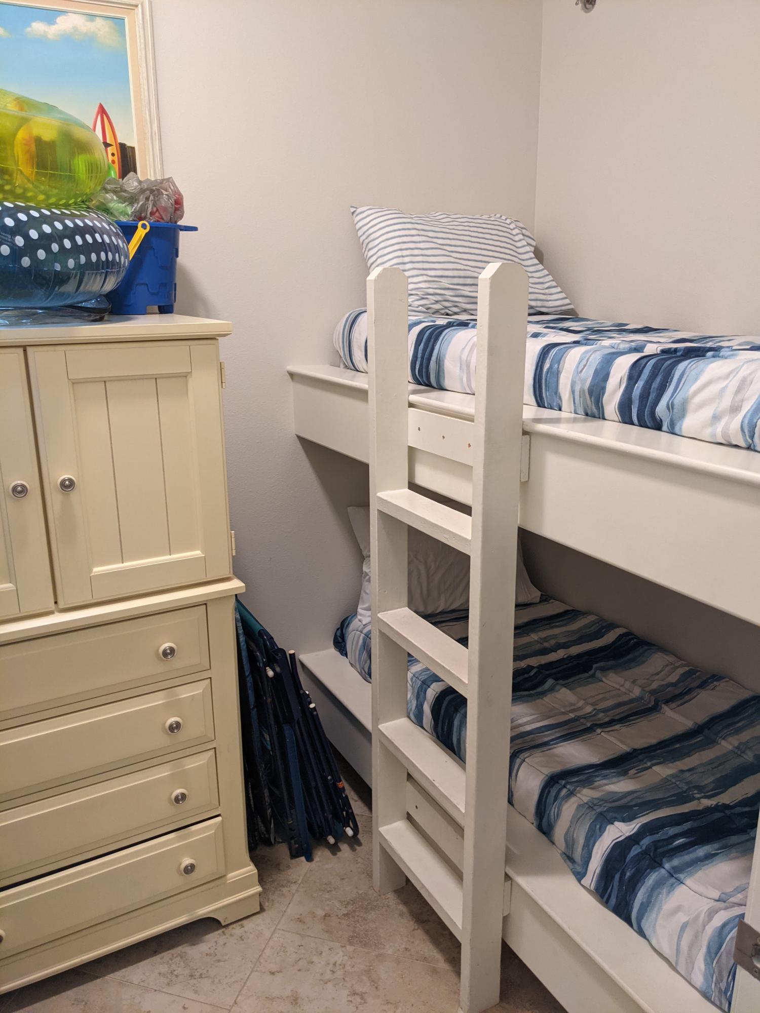 ARIEL DUNES I - Residential