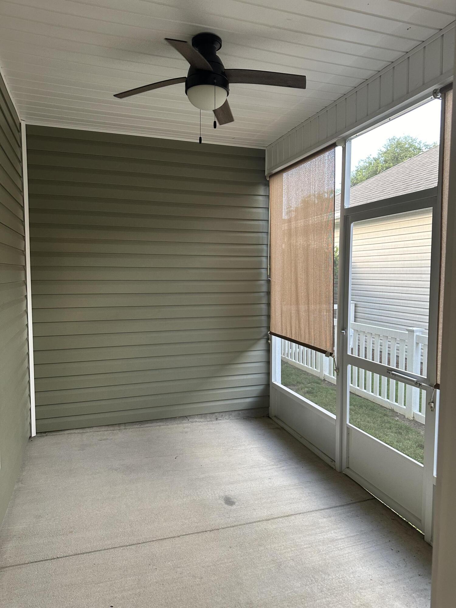 HAMMOCK BAY - Residential Lease