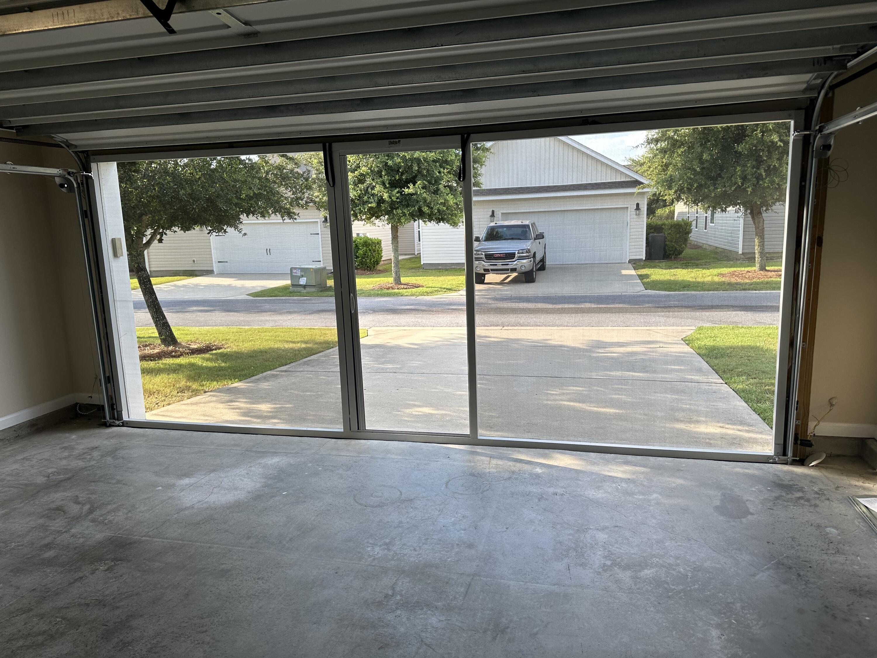 HAMMOCK BAY - Residential Lease