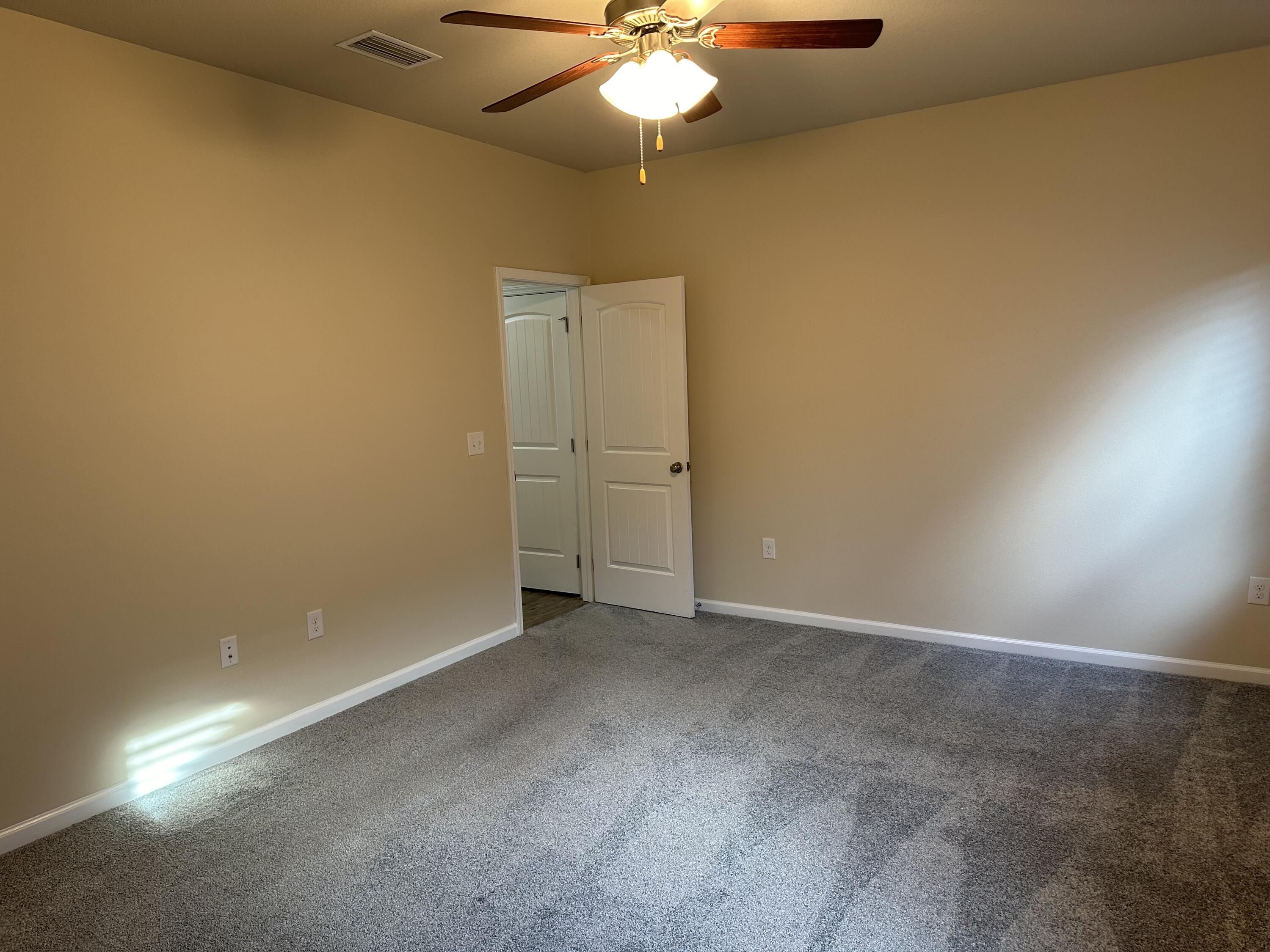 HAMMOCK BAY - Residential Lease