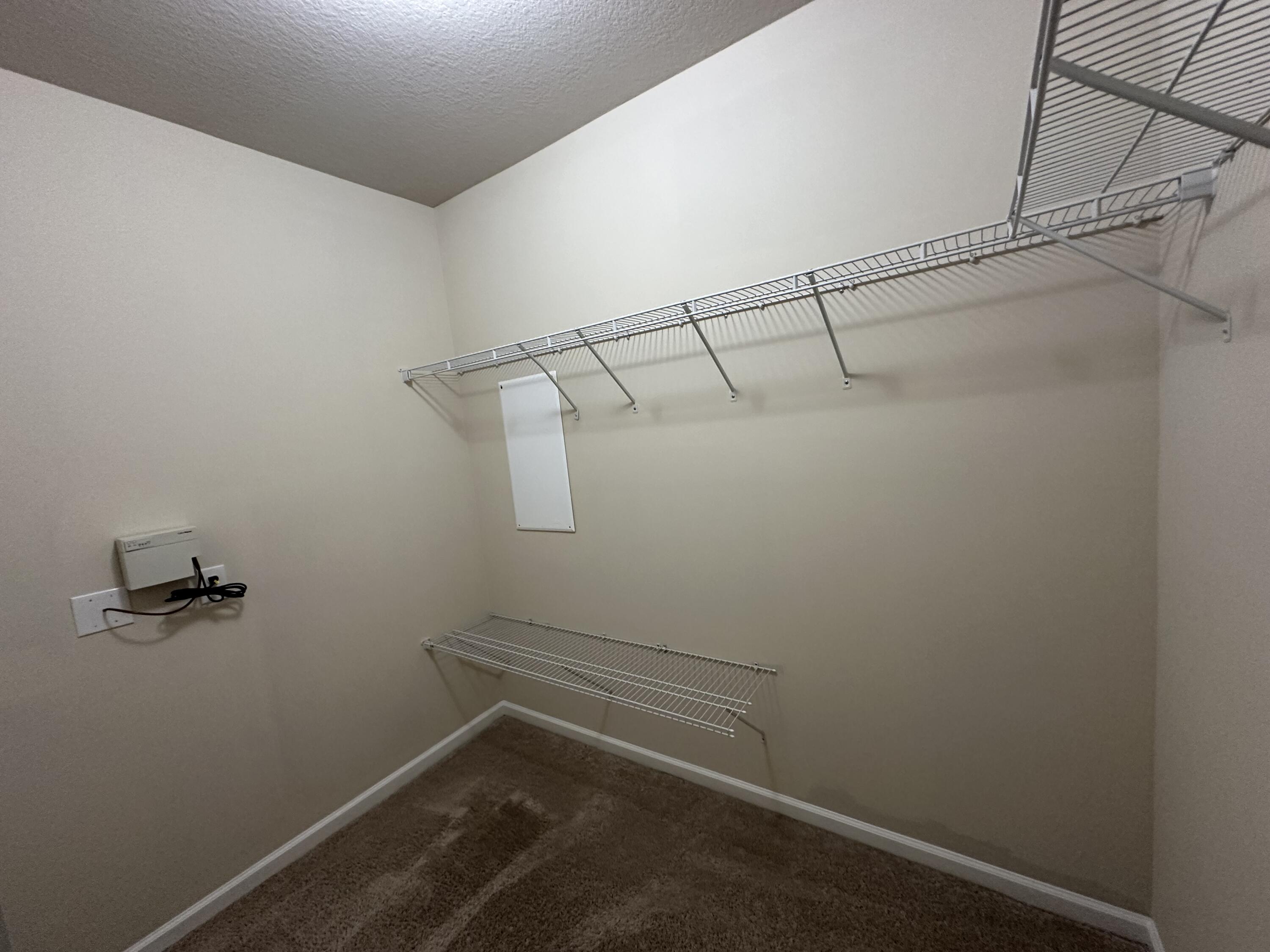 HAMMOCK BAY - Residential Lease