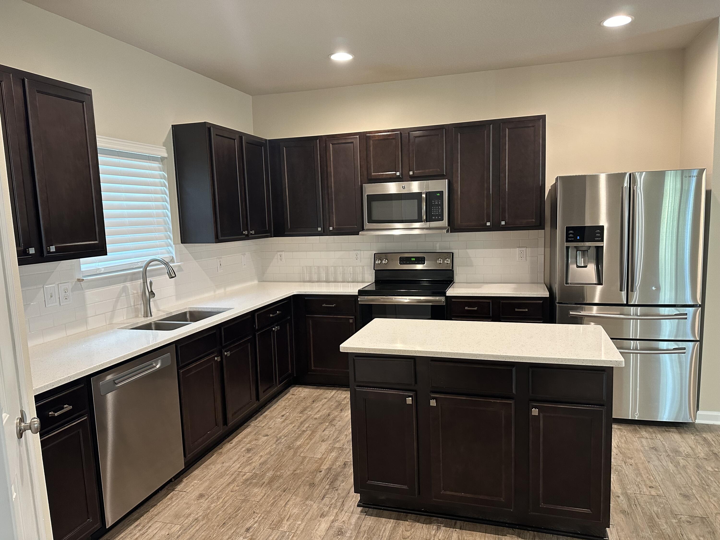 HAMMOCK BAY - Residential Lease