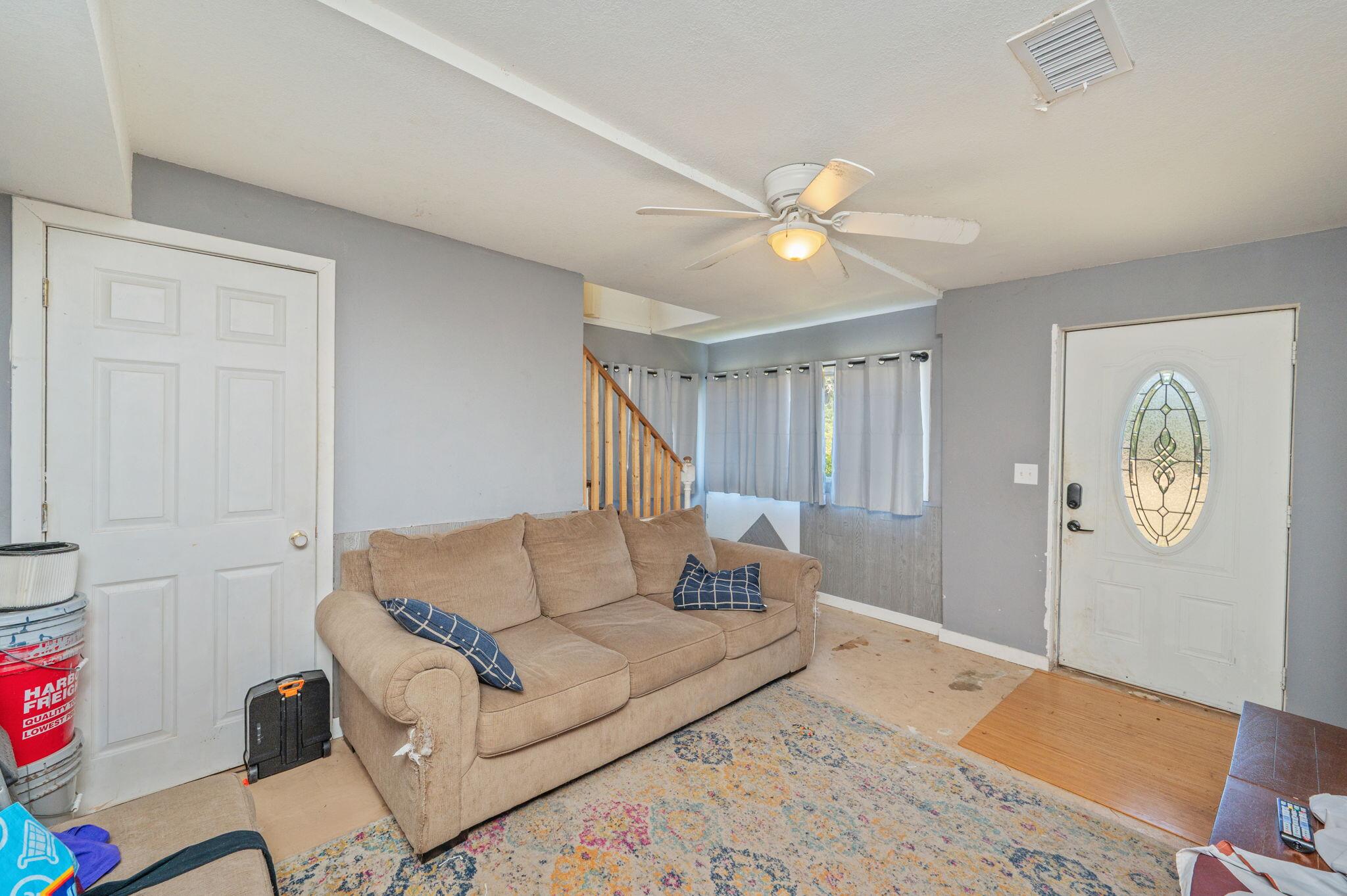 NO RECORDED SUBDIVISION - Residential