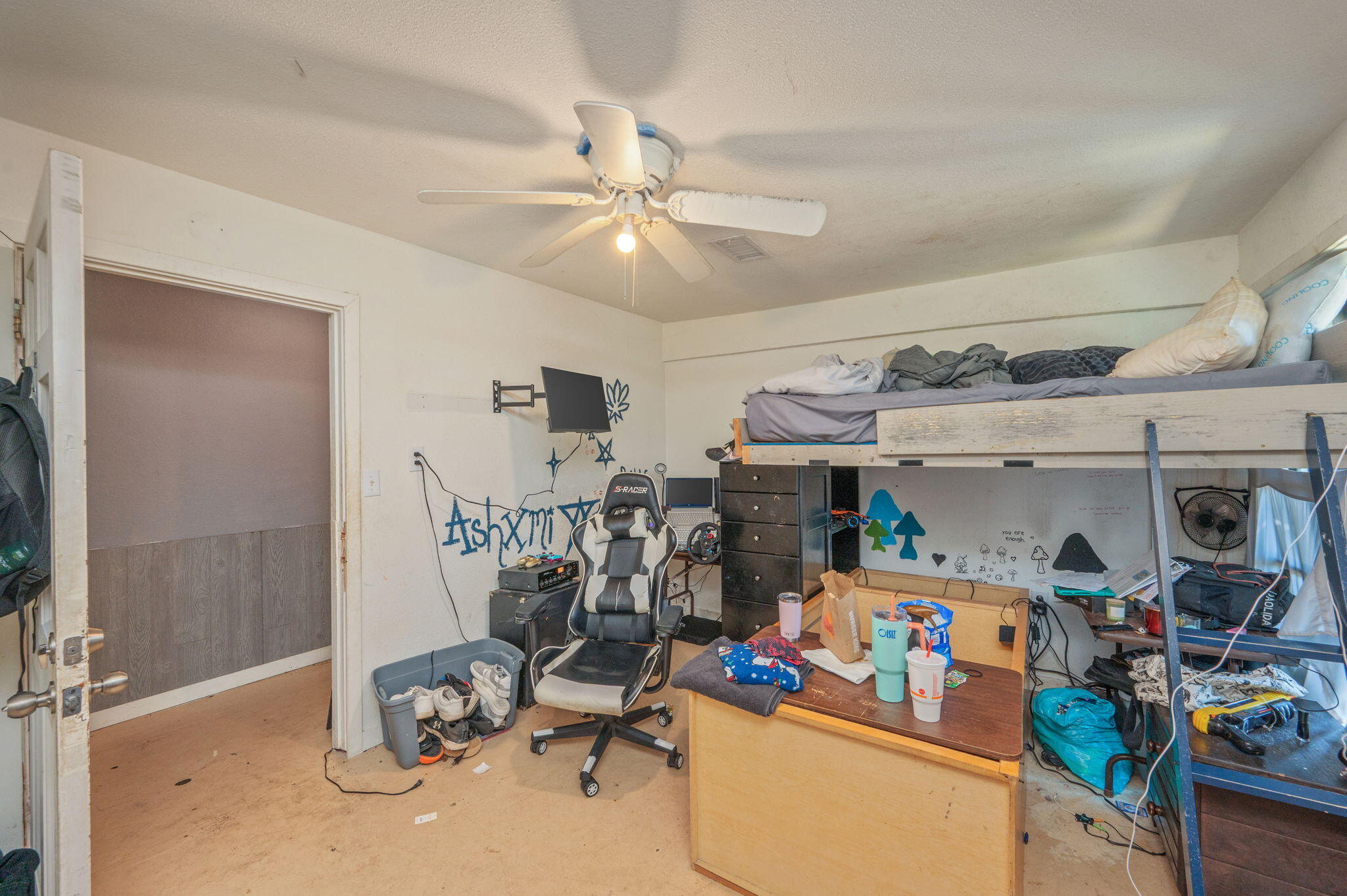 NO RECORDED SUBDIVISION - Residential