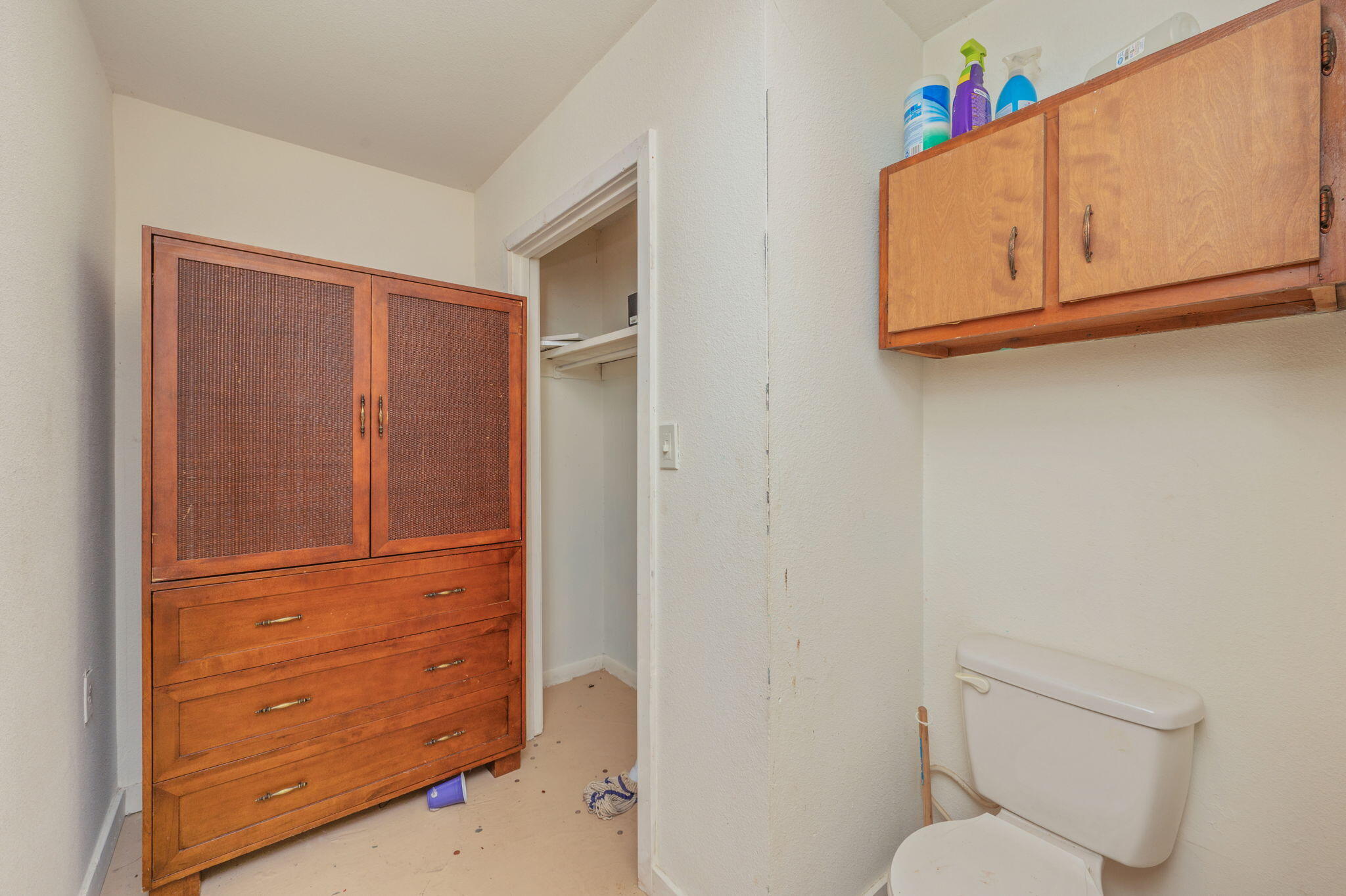 NO RECORDED SUBDIVISION - Residential