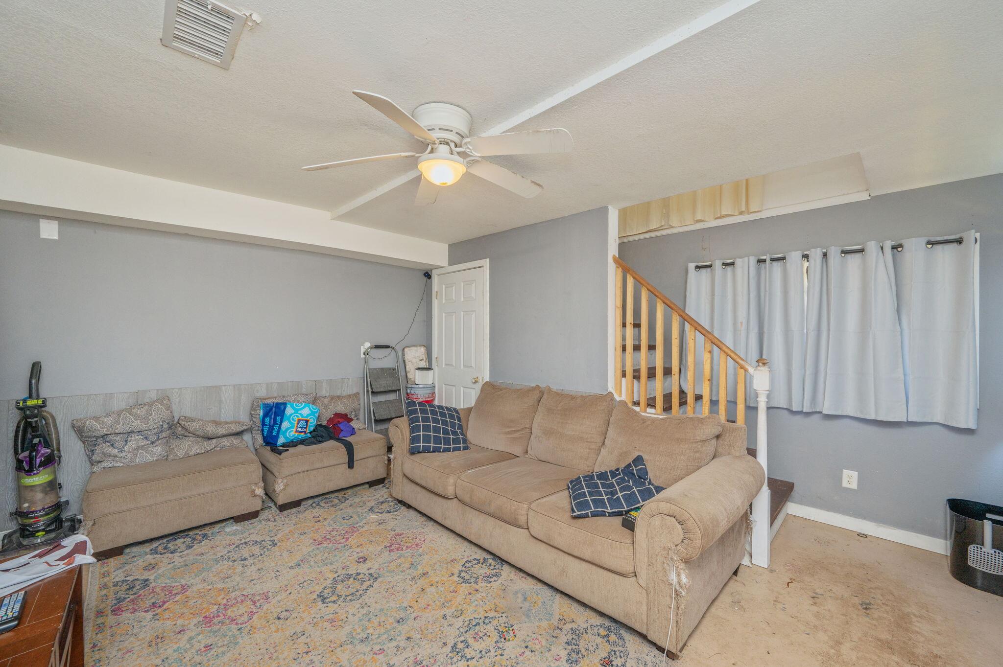 NO RECORDED SUBDIVISION - Residential