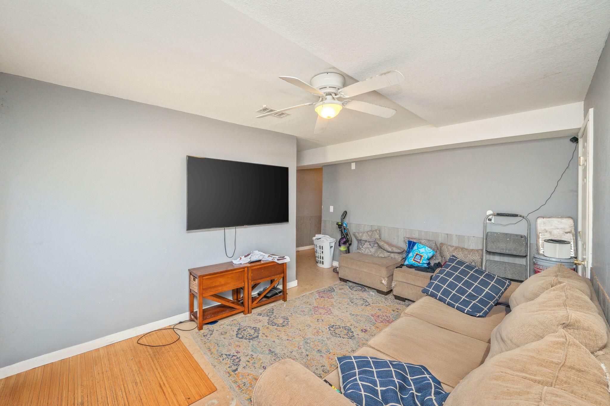 NO RECORDED SUBDIVISION - Residential