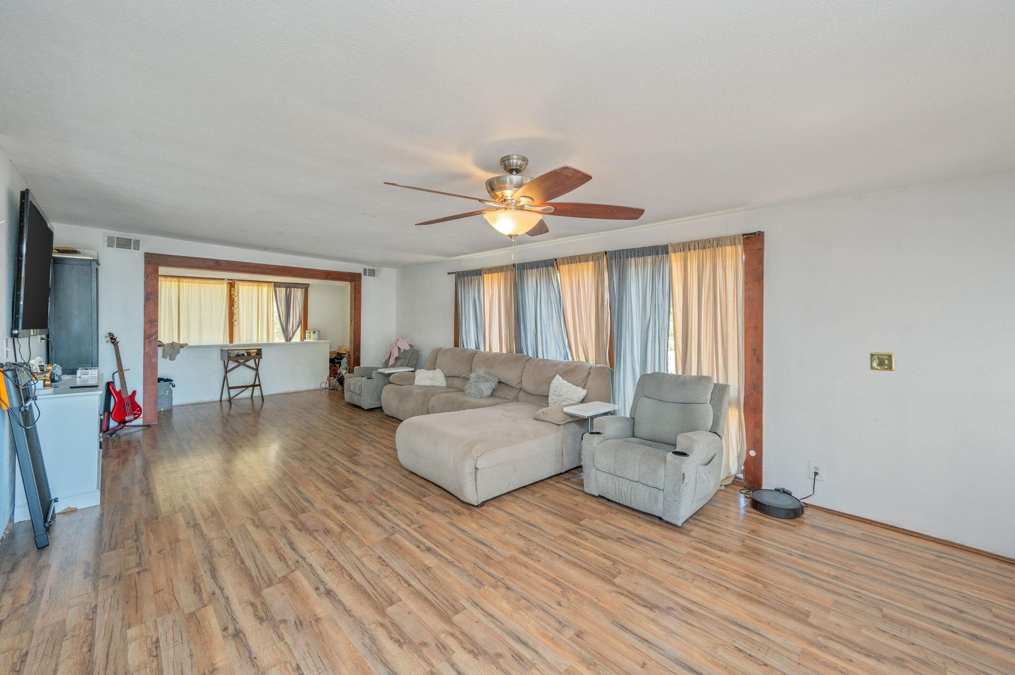 NO RECORDED SUBDIVISION - Residential