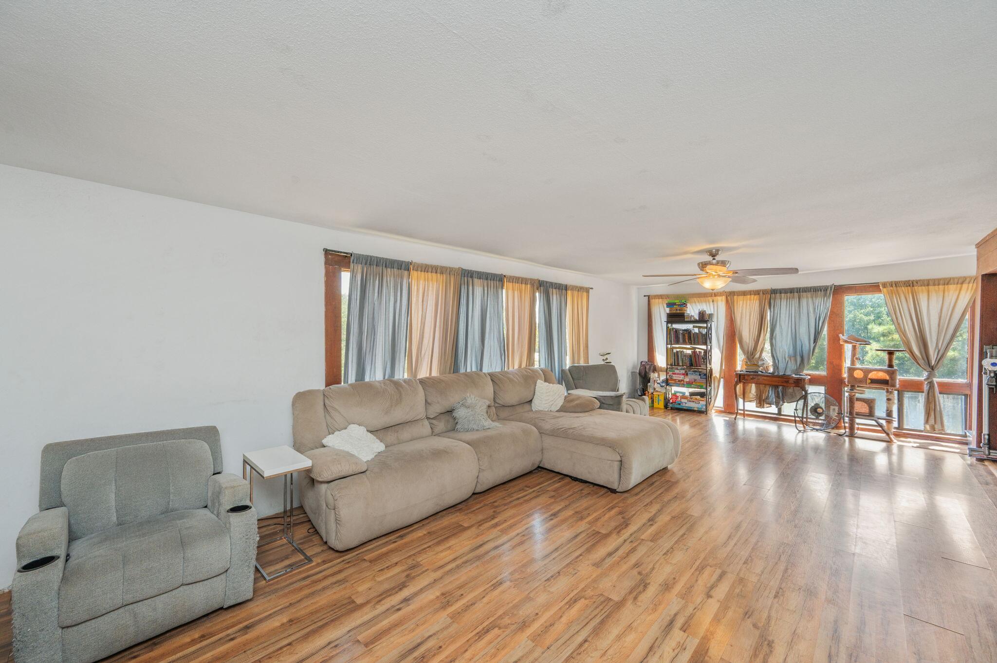 NO RECORDED SUBDIVISION - Residential