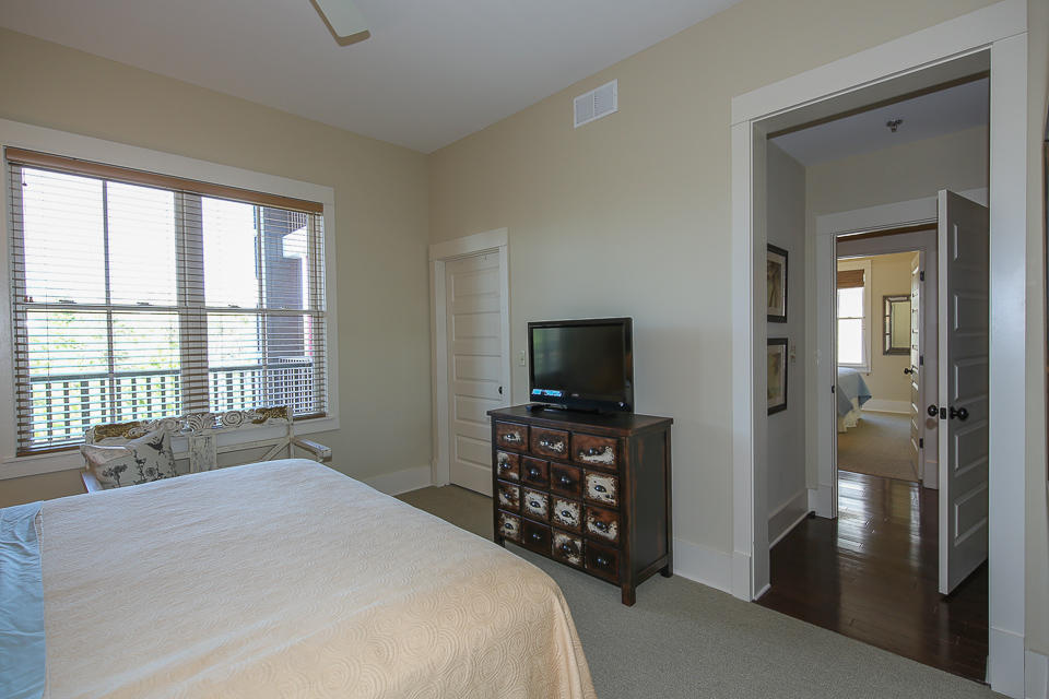 REDFISH VILLAGE - Residential