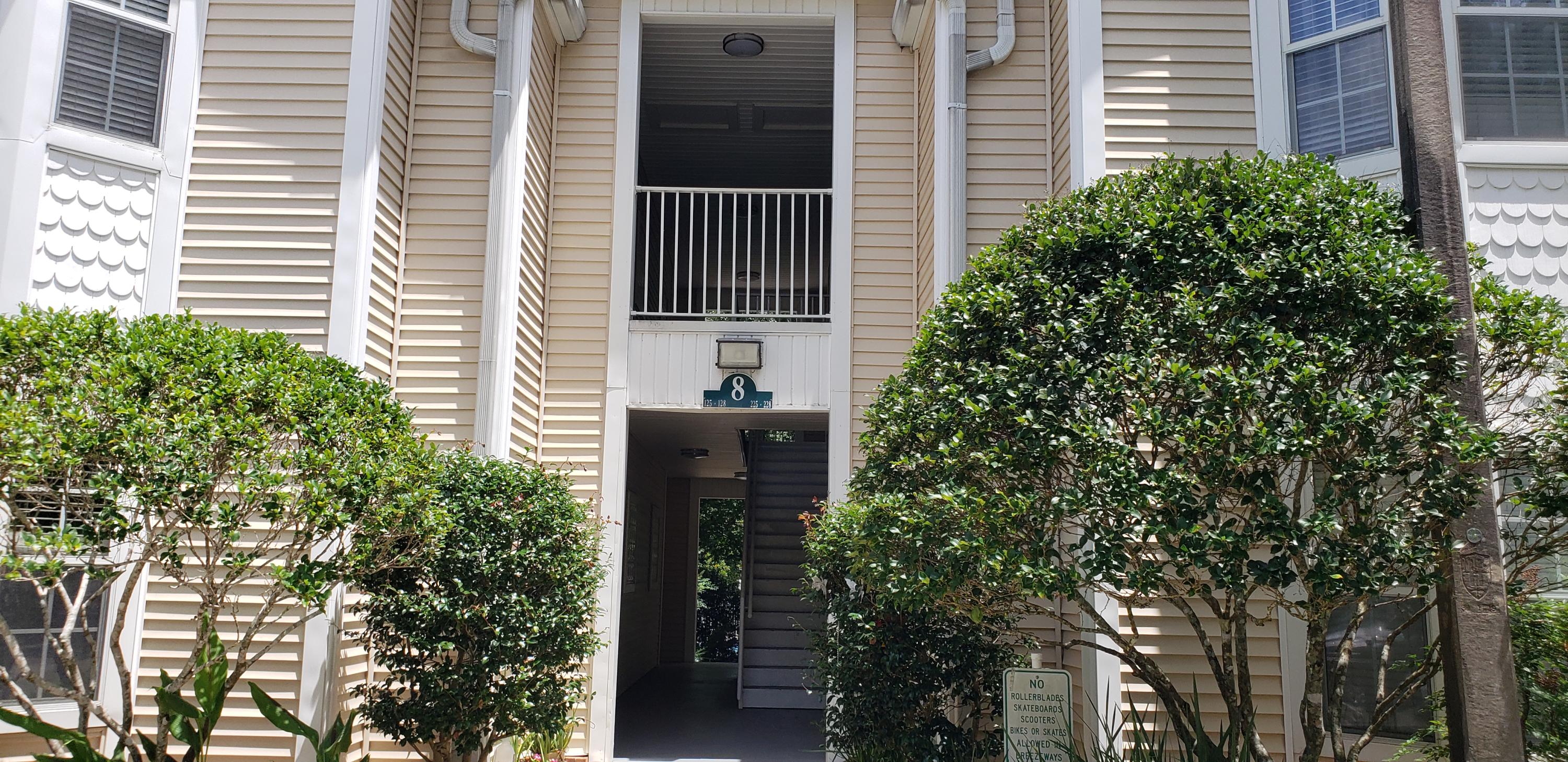 THE OAKS AT NICEVILLE - Residential