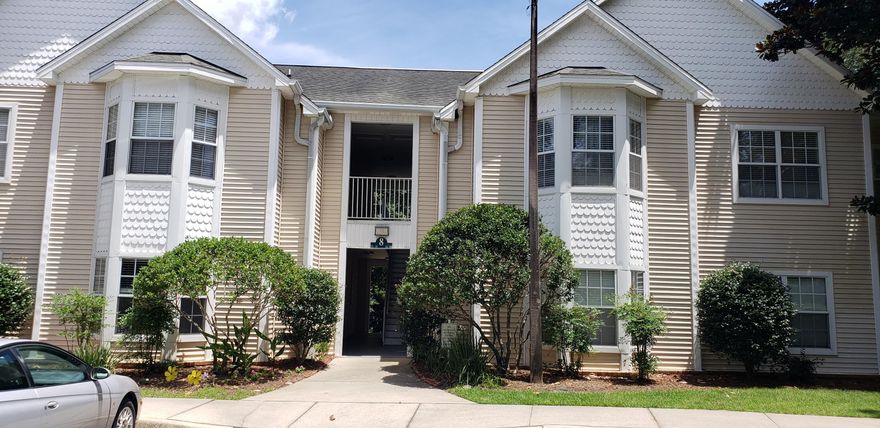 Most desirable condominium complex in Niceville.  Second floor 2 bedroom/2 bath unit.  Luxury Vinyl Flooring throughout.  Kitchen features stainless appliances.  Washer/dryer included in sale.  Bay window in Living Room. The Oaks offers a community pool and gazebo surrounded with nice landscaping.  The Oaks at Niceville is just minutes to schools, shopping, restaurants, Northwest Florida State College and Eglin AFB. Unit comes with 2 designated parking spaces. Roof approximately 2 years old.Buyer to verify all measurements & dimensions.